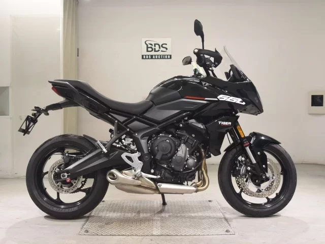 Triumph  TIGER SPORT 660 лот № 5282 оценка 7  с аукциона в Японии
