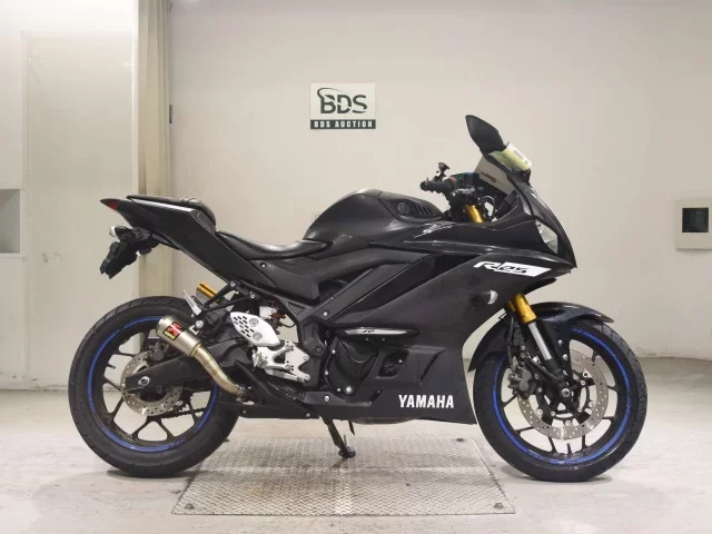 Yamaha YZF-R25 лот № 7538 оценка 4  с аукциона в Японии