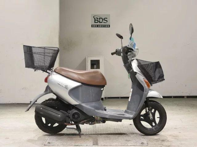 Suzuki LET S4
