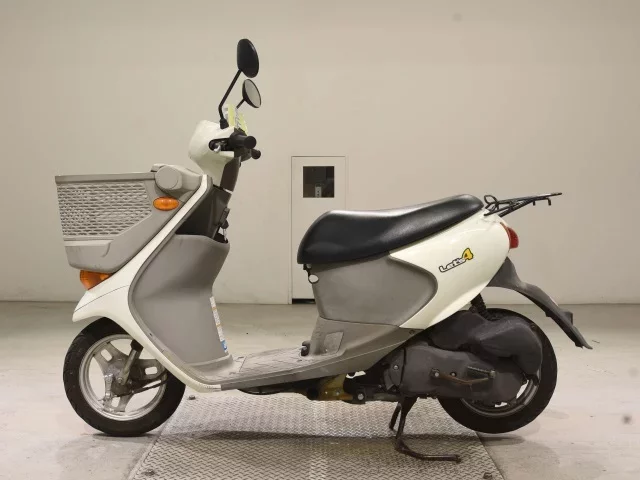 Suzuki LET S4