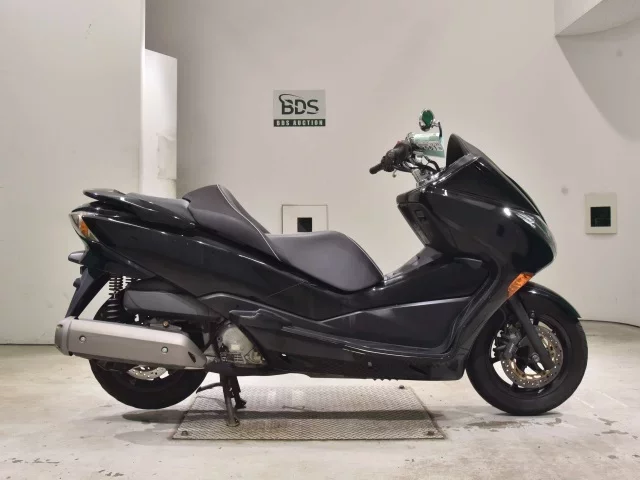 Yamaha MAJESTY 250C лот № 2561 оценка 4  с аукциона в Японии