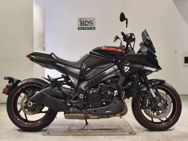 Suzuki KATANA1000 лот № 2872 оценка 5  с аукциона в Японии