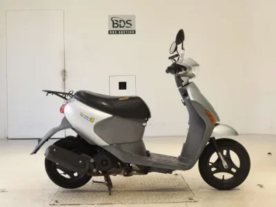 Suzuki LET S4