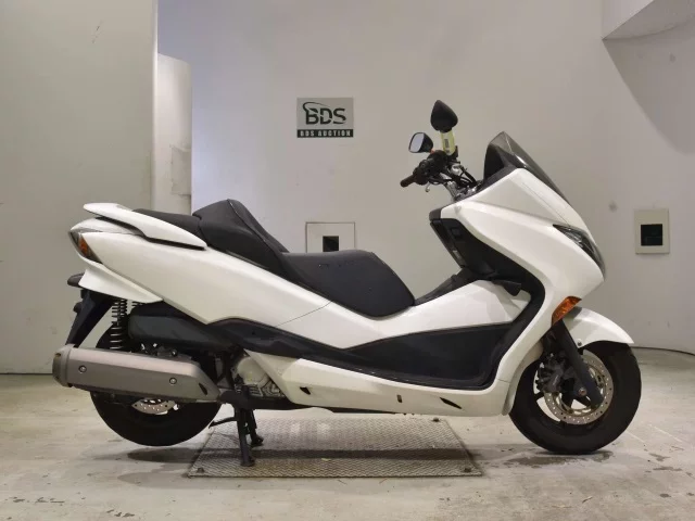 Honda FORZA Z лот № 2849 оценка 4  с аукциона в Японии