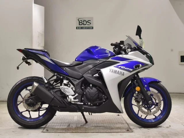 Yamaha YZF-R25 лот № 2553 оценка 4  с аукциона в Японии