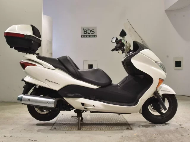 Honda FORZA ABS лот № 2850 оценка 4  с аукциона в Японии