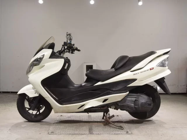 Suzuki SKYWAVE 250M