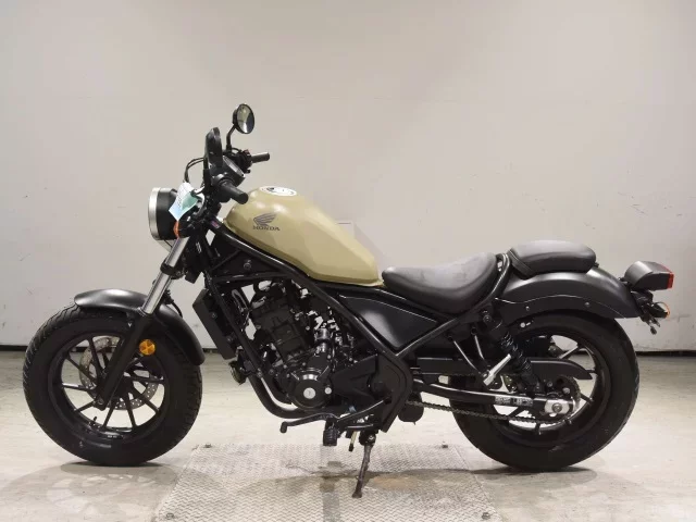 Honda REBEL