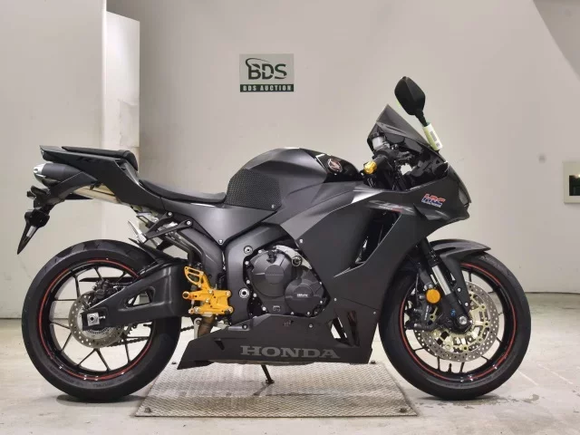 Honda CBR600RR-4 лот № 2604 оценка 5  с аукциона в Японии