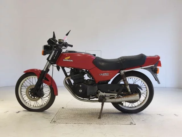 Honda CB250RS