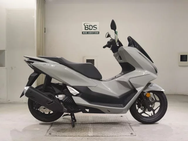 Honda PCX125-4