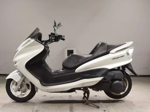 Yamaha MAJESTY 250C