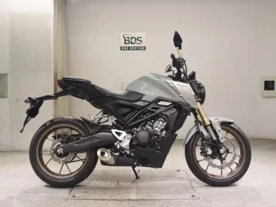 Honda CB125R-2
