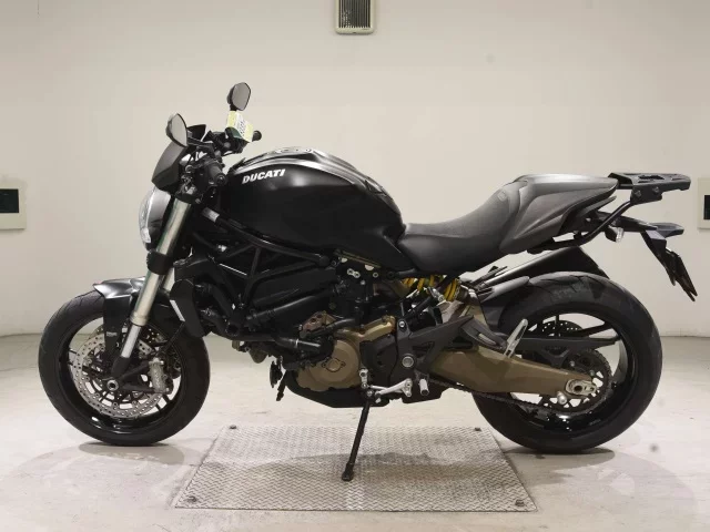 Ducati DUCATI MONSTER 821