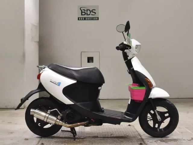 Suzuki LET S4