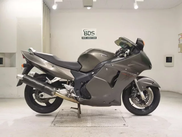 Honda CBR1100XX лот № 5222 оценка 4  с аукциона в Японии