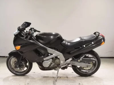 Kawasaki ZZR400-1