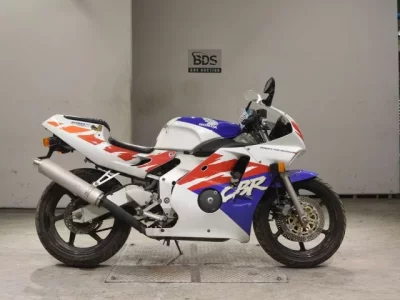 Honda CBR250RR SHO LOUIS NOT EQUIPPED