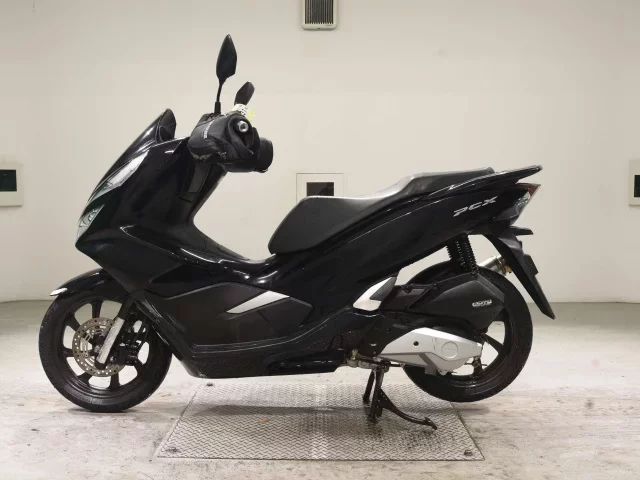 Honda PCX125-3