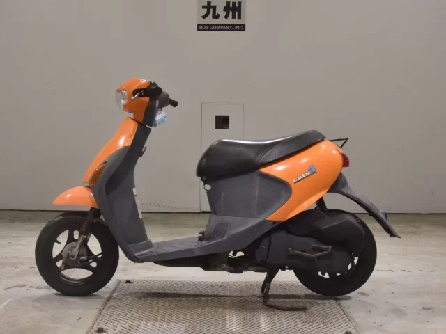 Suzuki LET S4