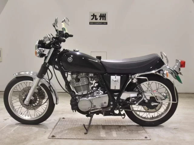 Yamaha SR400-5