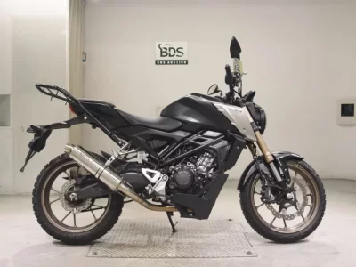 Honda CB125R-2