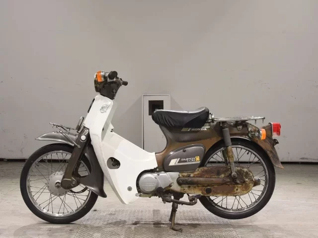Honda C50