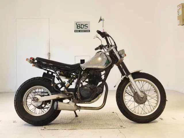 Yamaha TW200