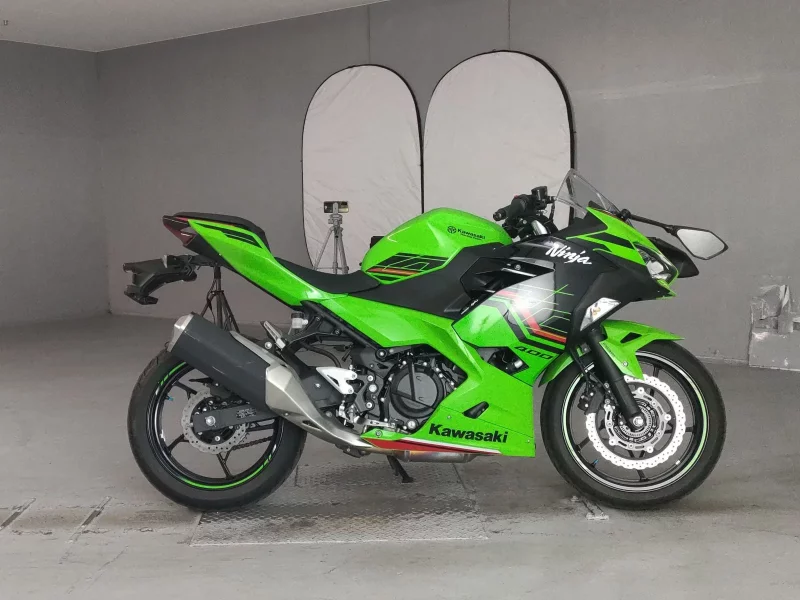 Kawasaki NINJA400
