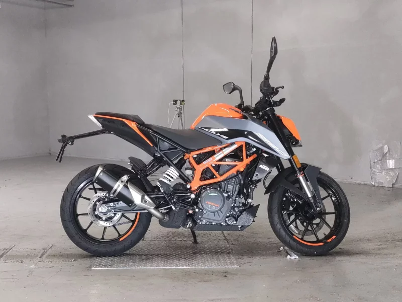 KTM  390 DUKE лот № 5223 оценка 6  с аукциона в Японии