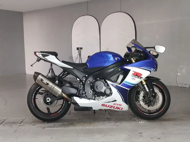 Suzuki GSX-R750 лот № 5370 оценка 4  с аукциона в Японии