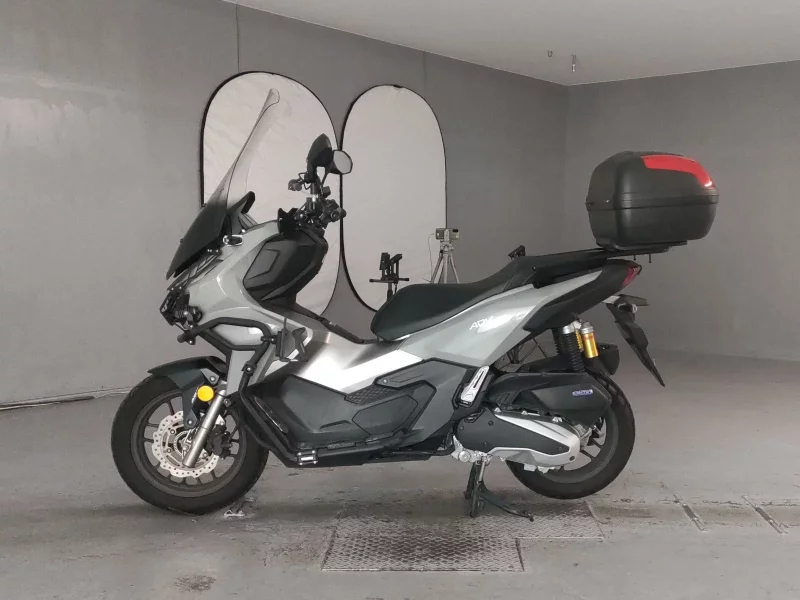 Honda ADV160