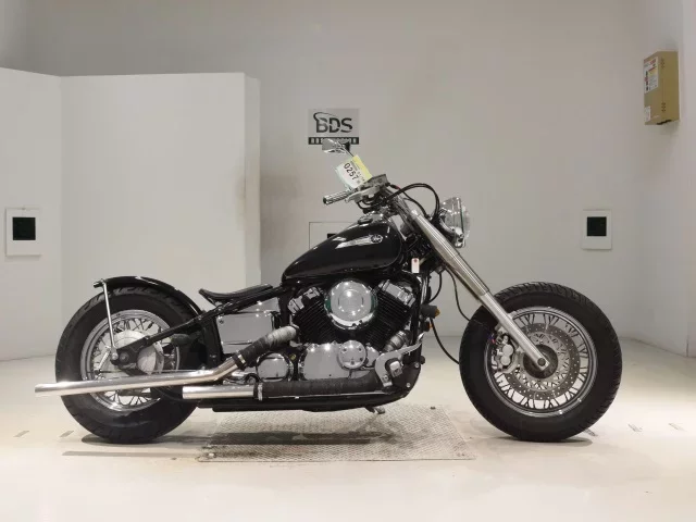 Yamaha DRAGSTAR400 CLASSIC лот № 0257 оценка 4  с аукциона в Японии