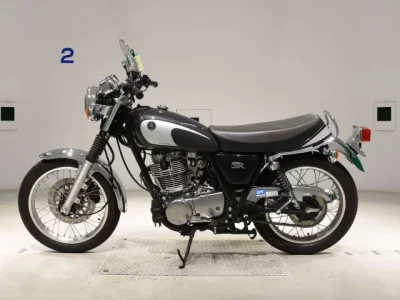 Yamaha SR400-5 лот № 5092 оценка 7  с аукциона в Японии 2
