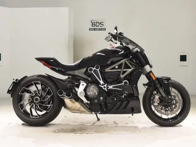 Ducati  X DIAVEL S лот № 5384 оценка 5  с аукциона в Японии