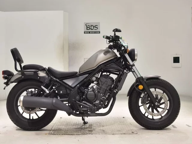 Honda REBEL лот № 2762 оценка 5  с аукциона в Японии