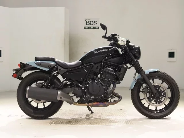 Kawasaki ELIMINATOR 400-3SE лот № 5223 оценка 5  с аукциона в Японии
