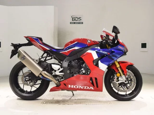 Honda CBR1000RR-RSP лот № 5058 оценка 5  с аукциона в Японии
