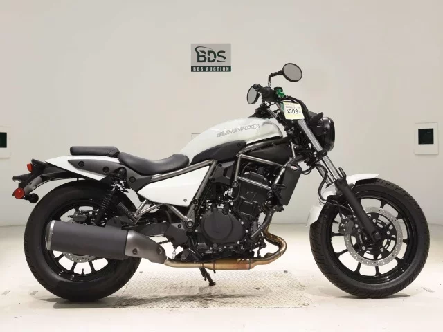 Kawasaki ELIMINATOR 400-3 лот № 5308 оценка 7  с аукциона в Японии