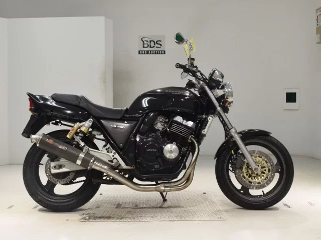 Honda CB400SF лот № 0206 оценка 4  с аукциона в Японии