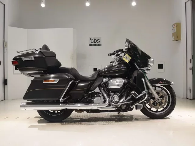 Harley-Davidson HARLEY FLHTKL1750