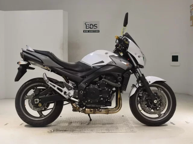 Suzuki GSR400ABS лот № 0218 оценка 5  с аукциона в Японии