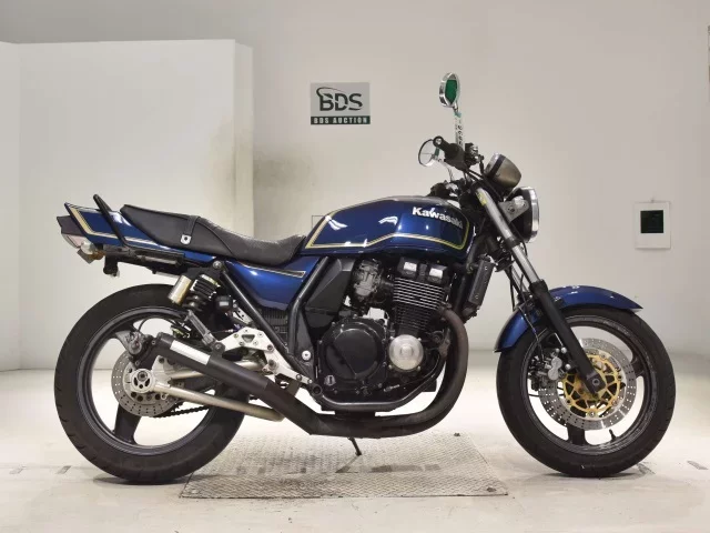 Kawasaki ZRX-2 лот № 2636 оценка 4  с аукциона в Японии