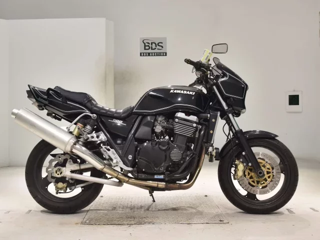 Kawasaki ZRX1100 лот № 7836 оценка 4  с аукциона в Японии