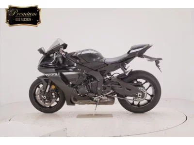 Yamaha YZF-R1  с аукциона в Японии