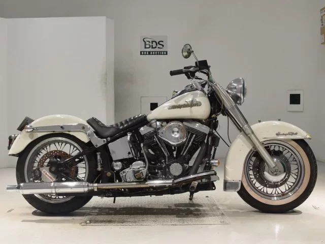 Harley-Davidson HARLEY FLSTC1340 лот № 0194 оценка 4  с аукциона в Японии
