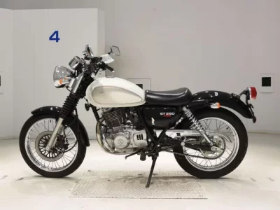 Suzuki ST250E  с аукциона в Японии