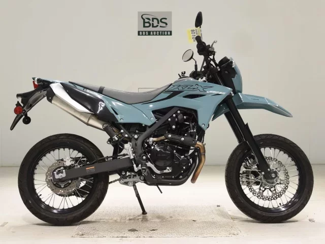 Kawasaki KLX230SM лот № 8010 оценка 7  с аукциона в Японии