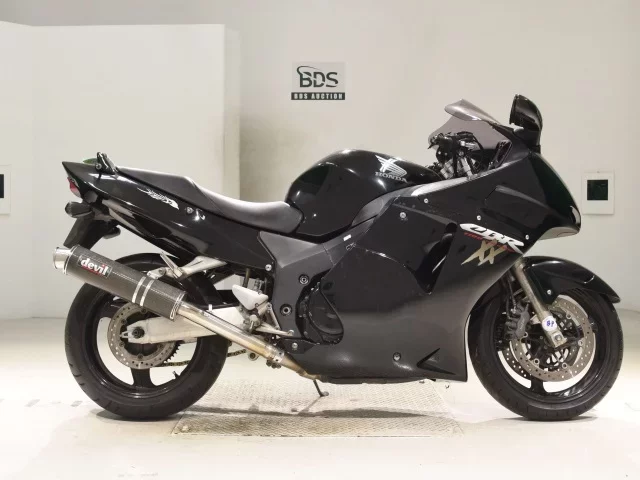 Honda CBR1100XX лот № 7924 оценка 4  с аукциона в Японии