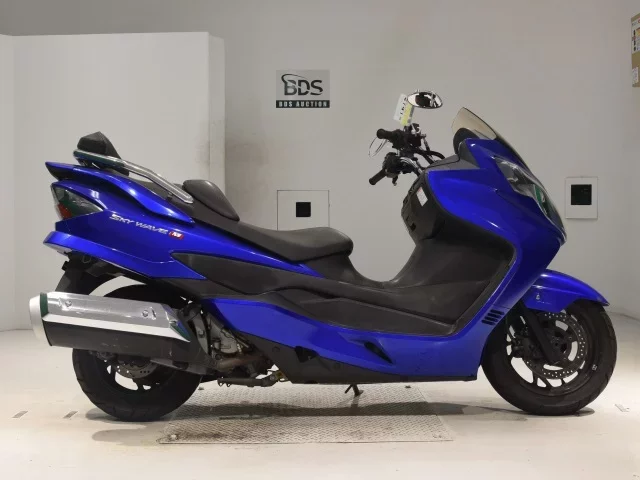 Suzuki SKYWAVE 250M лот № 2741 оценка 4  с аукциона в Японии